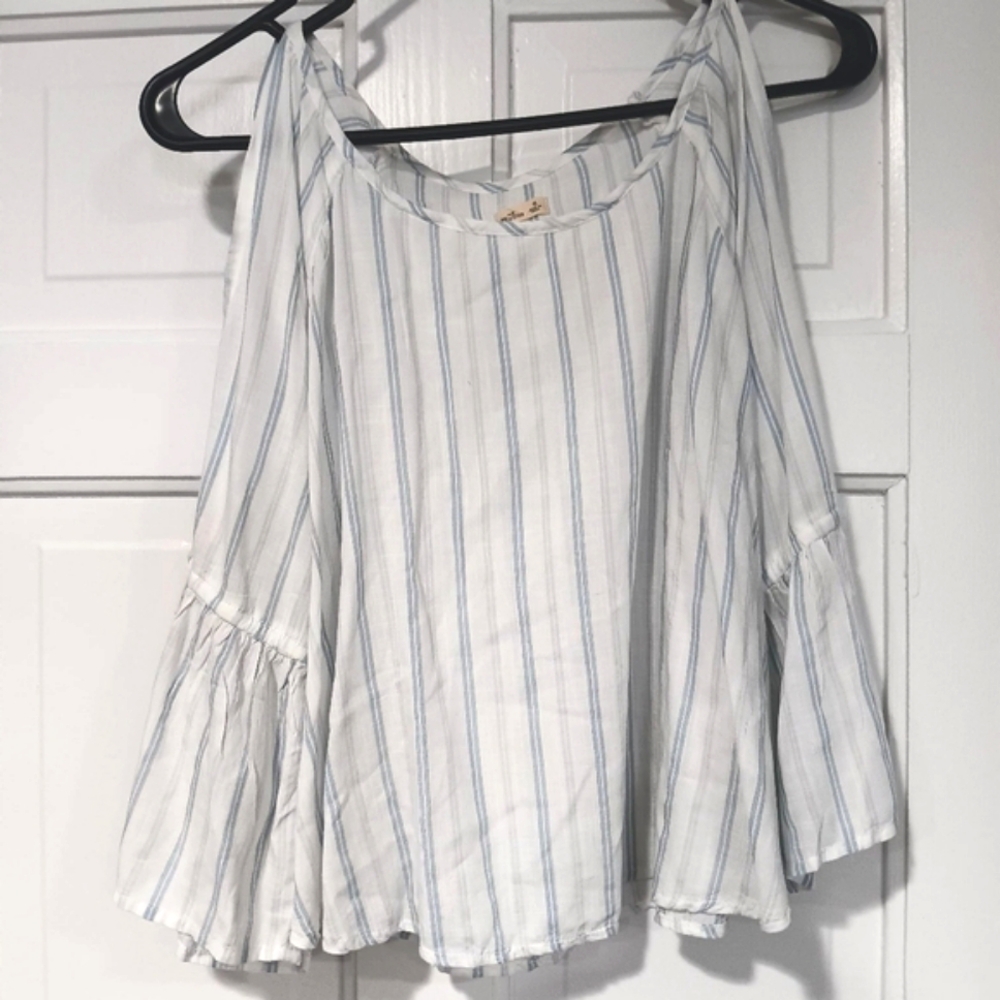 Hollister open shoulder top